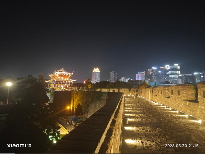 Featured image of post 晚上去了阊门